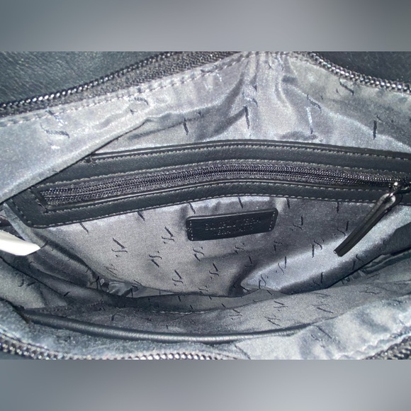 Simply Vera Vera Wang Crossbody Purse - Picture 3 of 3